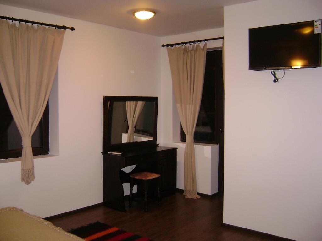 Topalovi Guest house 3*