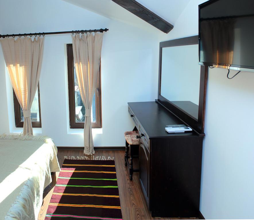 Guest house Topalovi 3*